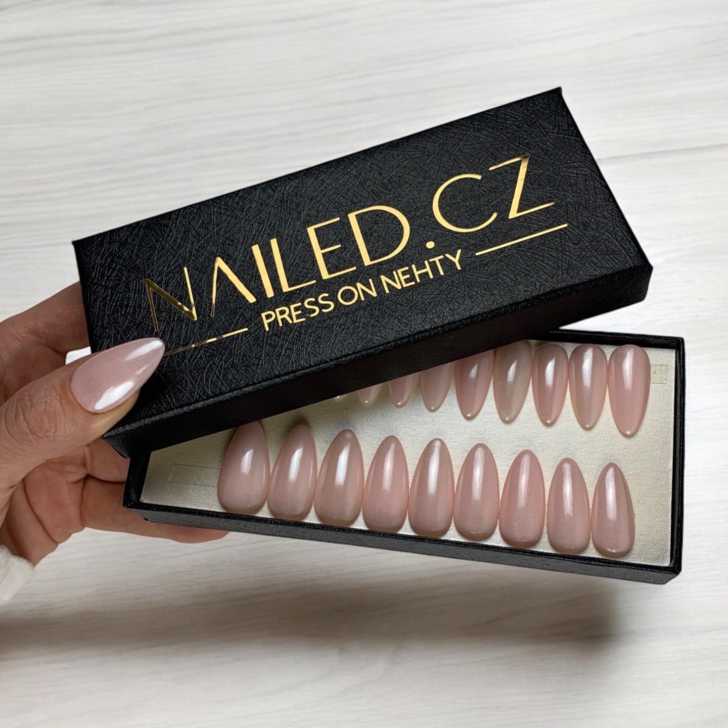 🎁 Seashell Glazed - Dlouhé Almond | DELUXE BOX 24ks nehtů