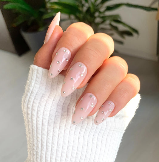 Press on nehty přírodní barvy zdobené kamínky